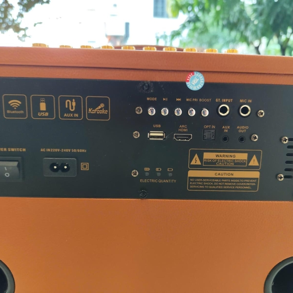 Loa Karaoke Xách Tay V-220 D20 – Công Suất Lớn – Bass Đôi 20cm – 20 Đường Tiếng