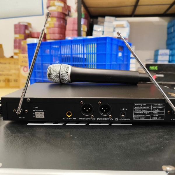 Micro Bose BS8888, Micro Không Dây Có Đầu Thu