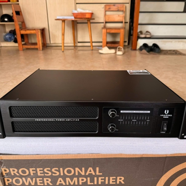 Đẩy Nhập VinhPro V8600(2X450W)
